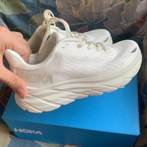Hoka Clifton 8 Women's Running Shoes